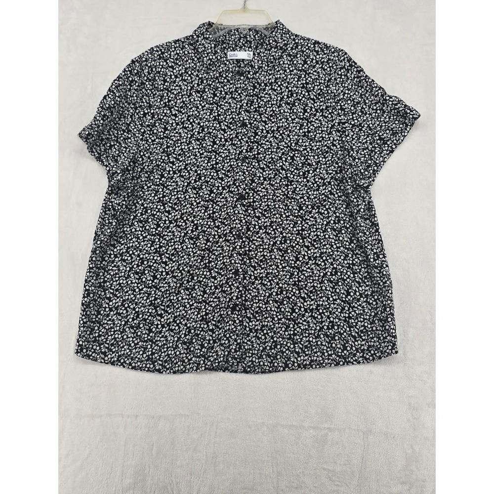 Croft & Barrow Button Down Womens PXL Blouse Black Floral Rayon Short Sleeve